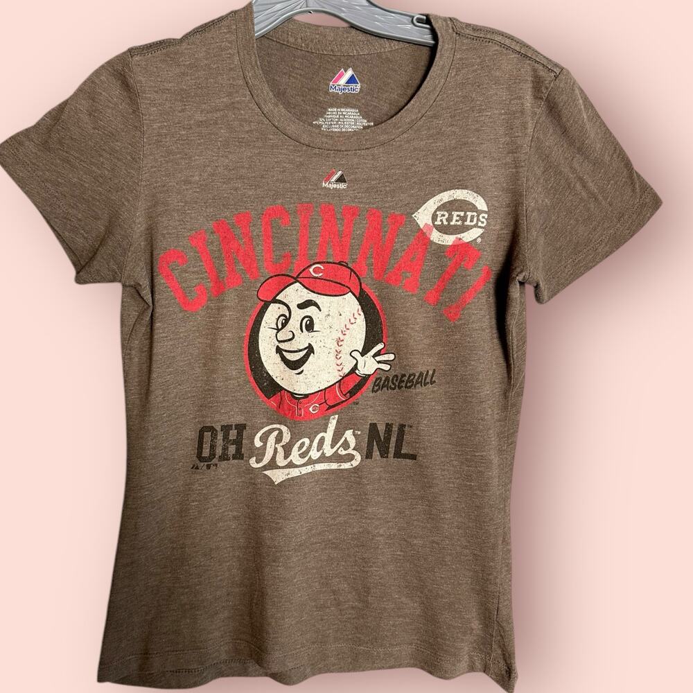 Cincinnati Reds Baseball Retro Shirt Baby Tee Womens Small Gray